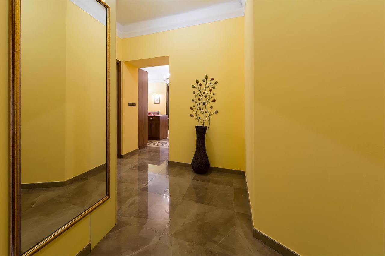 In Heart Of Prague - 2Br 2Ba Elegant Downtown Apt מראה חיצוני תמונה